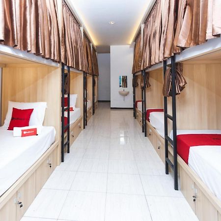 Reddoorz Hostel @ Malang City Center 2 Экстерьер фото