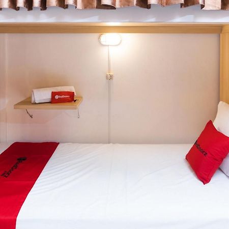 Reddoorz Hostel @ Malang City Center 2 Экстерьер фото