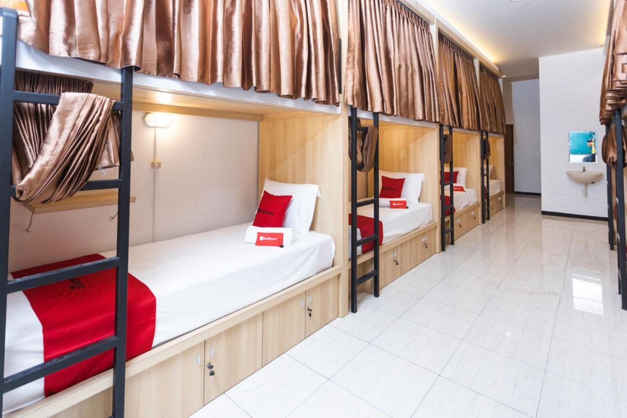 Reddoorz Hostel @ Malang City Center 2 Экстерьер фото