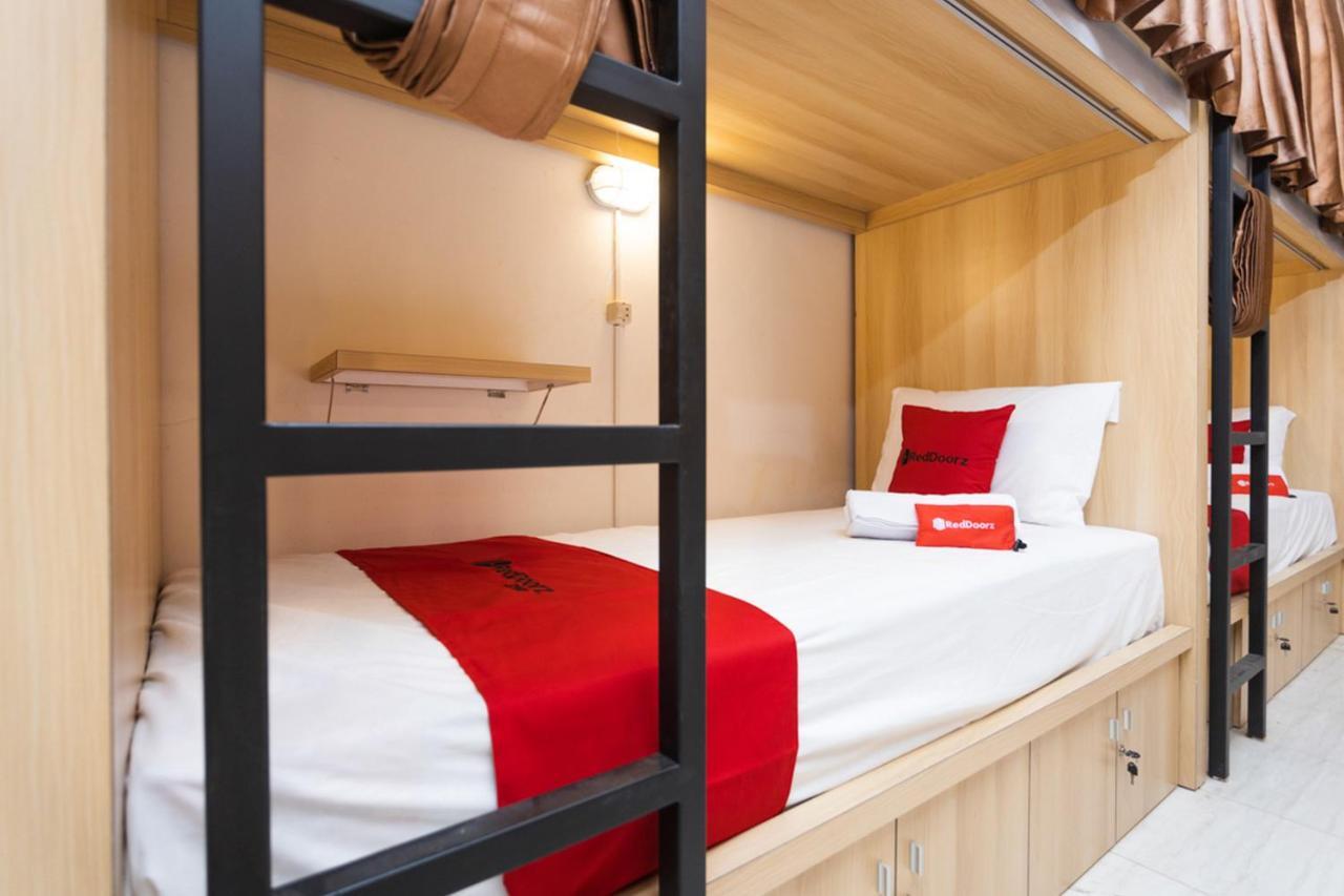 Reddoorz Hostel @ Malang City Center 2 Экстерьер фото